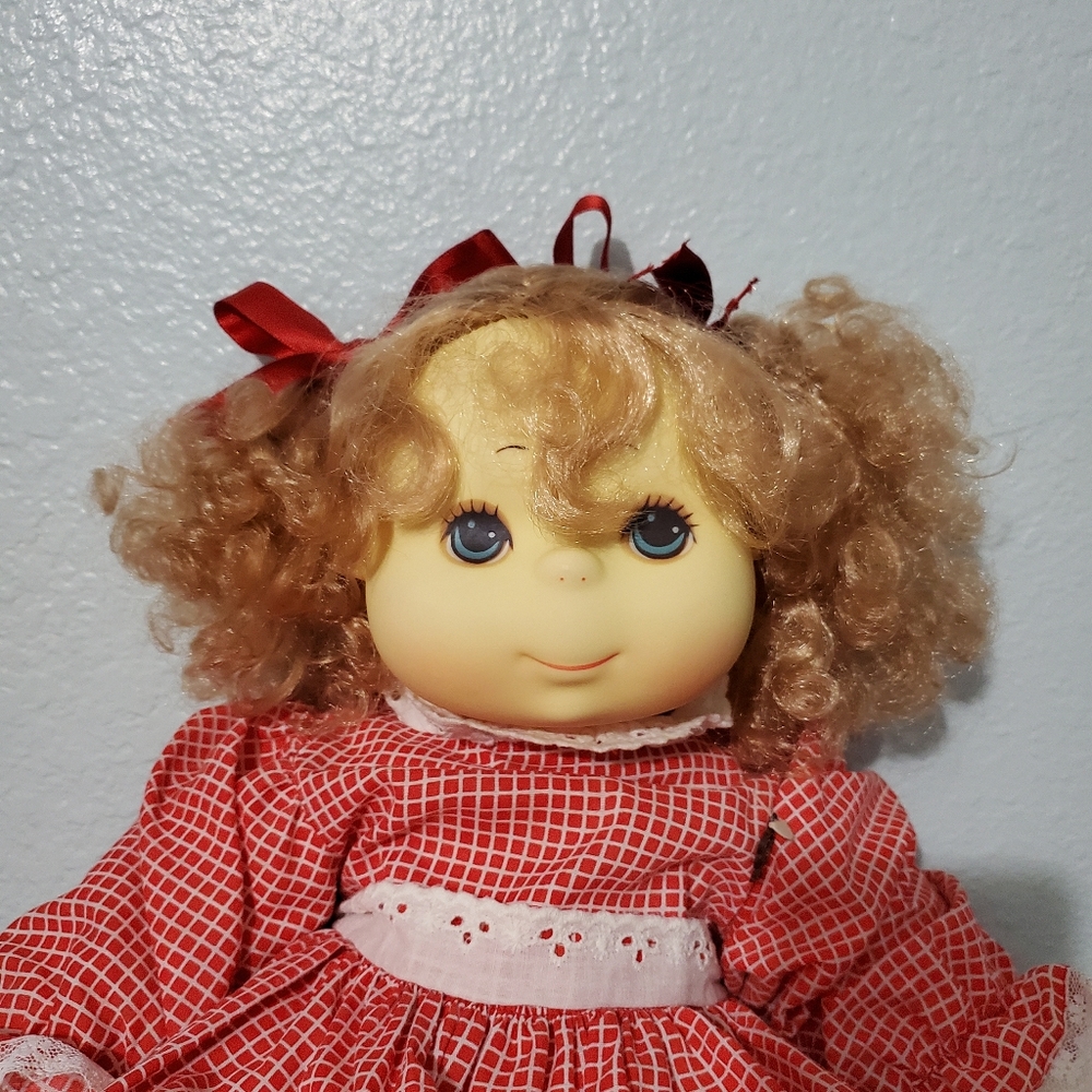 Vintage, Geli Doll Named Samantha with Curly Hair. New Without Tags. - Picture 2 of 16